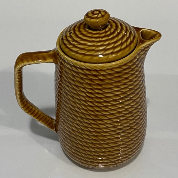 Pitcher - Picture 3 of 4